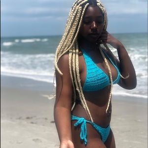 Crotchet under boob bikini